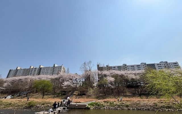 '반환점' 돈 경우현, 첫 법정단체 요건 채웠다…"형평성이 제1원칙"